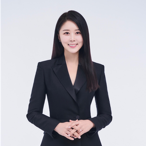 Jooyeon Cho (Communications Specialist/Korean-English MC)